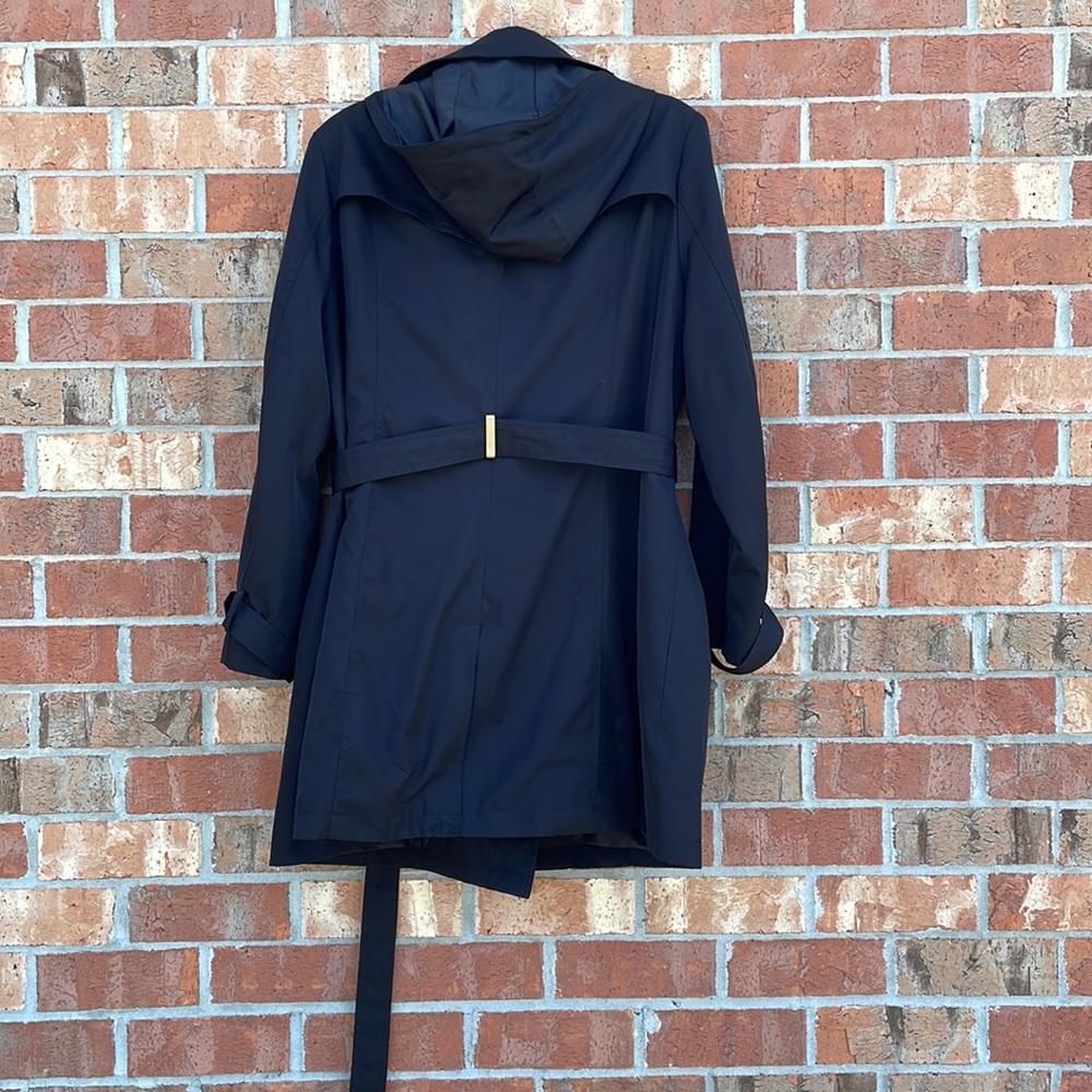 Roz & Ali Woman Size 1X Black Gold Accents Trench coat pockets hood Belted - Picture 2 of 14